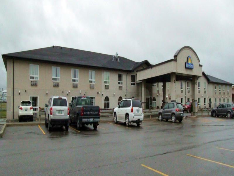 Days Inn & Suites By Wyndham Thompson Exterior foto